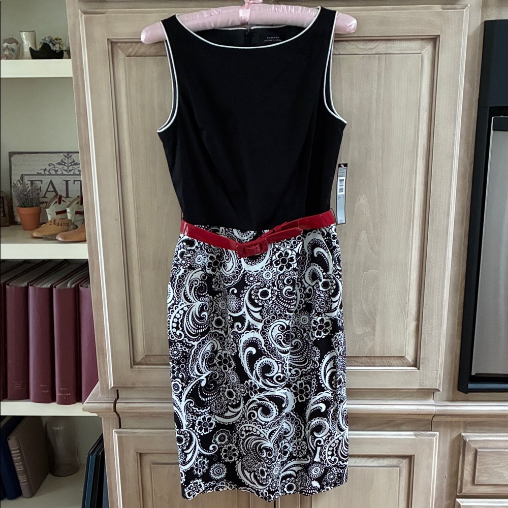 Tahari sz 2 Black and White Paisley Dress with Red Accents nwt